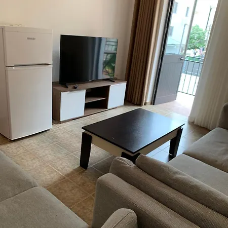 Beach Apartment *